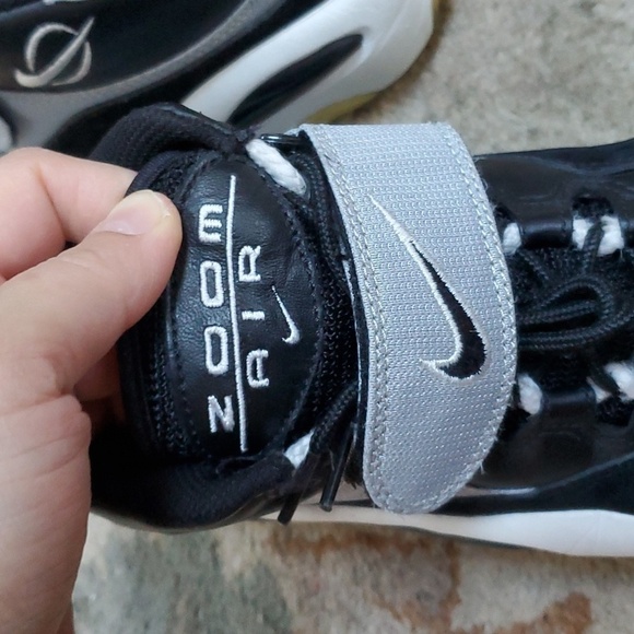 Nike Zoom Air Turf Barry Sanders shoe - Picture 8 of 9